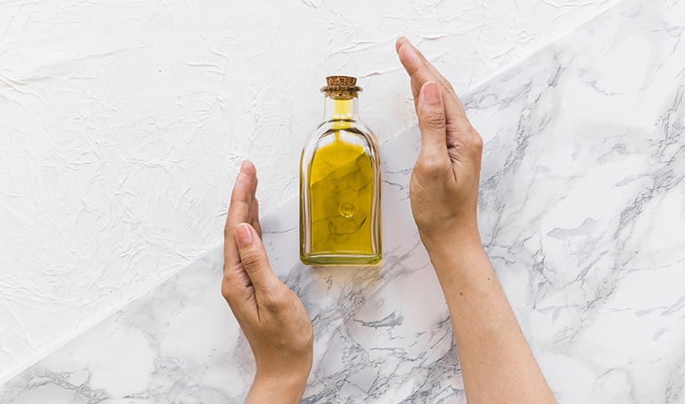 Aceite de oliva y miel para el pelo seco - Trucos de belleza caseros