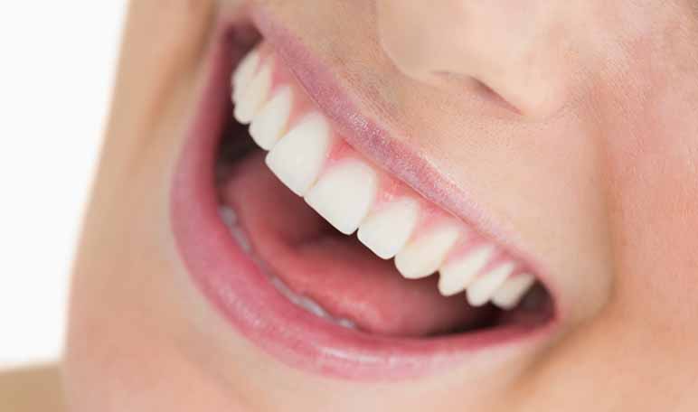 Remedios caseros para unos dientes blancos con zanahoria - Trucos de belleza caseros