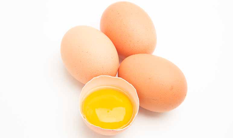 Tratamiento para puntas abiertas de huevo y miel - Trucos de belleza caseros