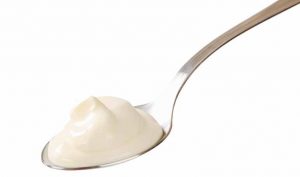 Aceite de nerolí y yogur para la piel castigada - Trucos de belleza caseros
