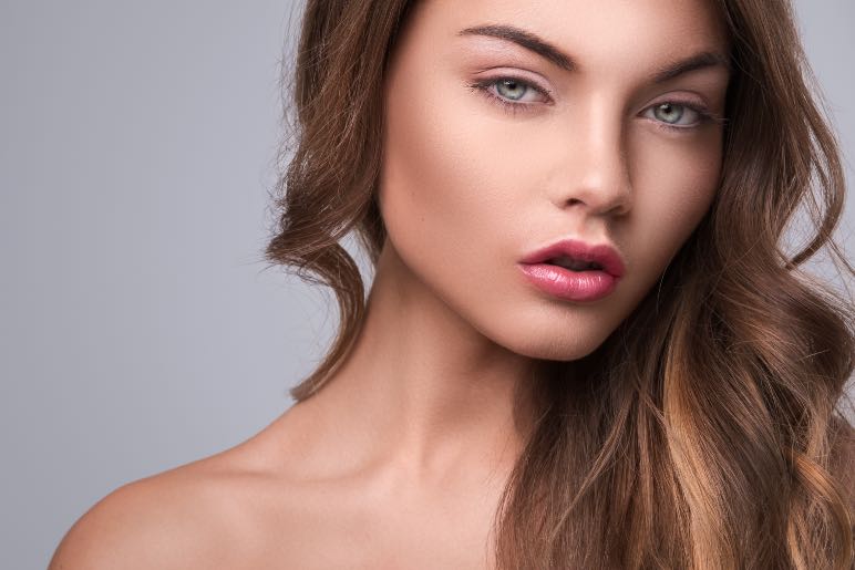 5 razones para usar un contorno de ojos a diario - Trucos de belleza caseros